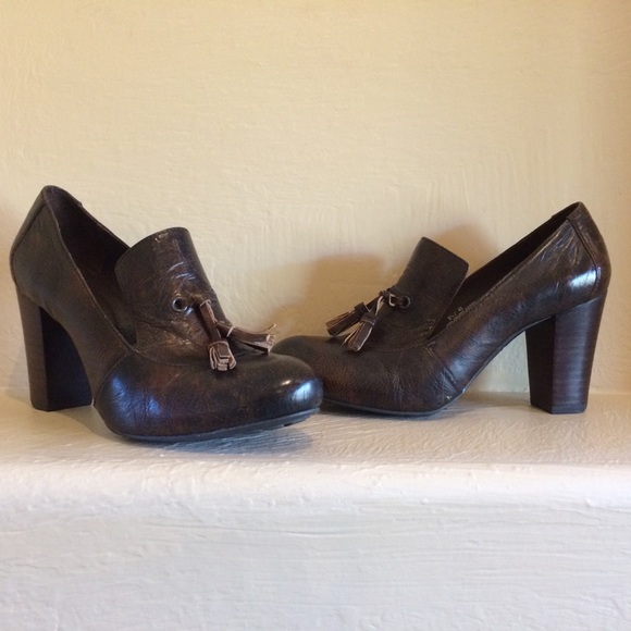 Born Shoes - Born Crown Brown Leather Tassel Loafer Pump